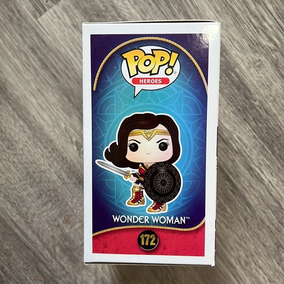 Wonder Woman Pop Funko - Picture 4 of 6
